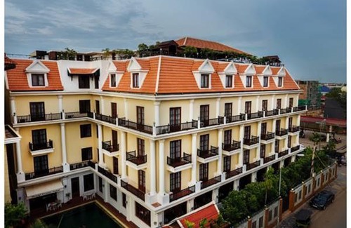 Downtown Siem Reap Hotel | Royal Crown Hotel & Spa