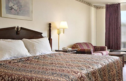Alcoa Hotel | Royal Extended Stay