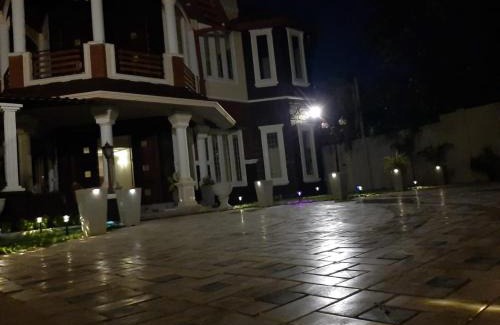 Nallur Casa | Royal Feather