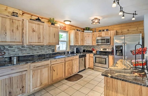 Canon City Casa | Home w/ Heated Pool & Hot Tub!