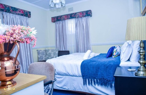 Carletonville Casa | Royal Highness Lux Guesthouse