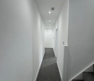 Hanham Casa | Royal Hill En-Suite Rooms