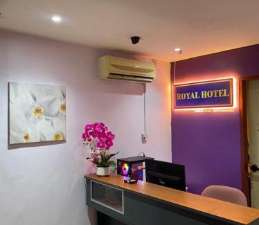 Pekan Melayu Hotel | Royal Hotel by MRVJ Business