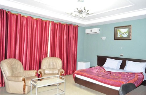 Brazzaville Hotel | Royal Hotel
