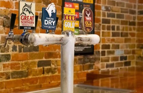 Guyra Hotel | Royal Hotel Guyra