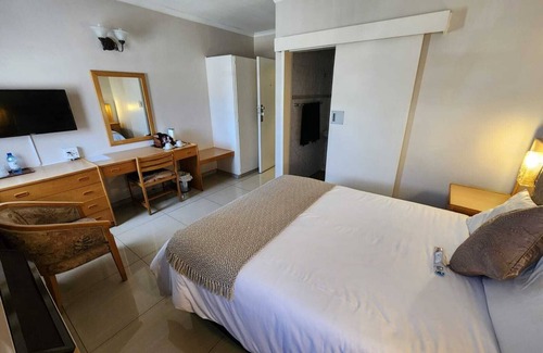 Ladysmith Hotel | Royal Hotel Ladysmith