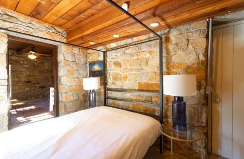 Columbus Casa | Royal in Columbus- Midtown Columbus Castle