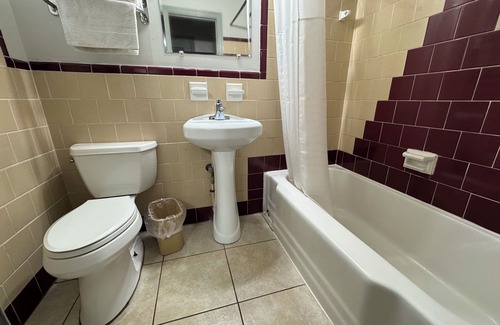 Eustis Hotel | Royal Inn