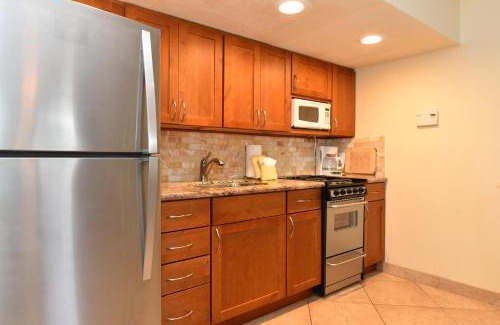 Kahana Apartamento | Royal Kahana 104 · RK104 West Maui Studio at BeachFront Resort w