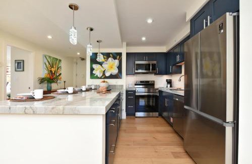 Kahana Casa | Royal Kahana 301 · RK 301 Remodeled OceanFront 2BD w Ocean Views
