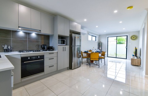 Toukley Casa | Royal Lake Guest House