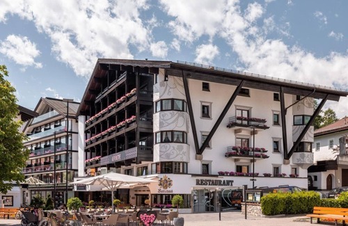 Seefeld Pedestrian Zone Casa | Royal Love Suite - Alpenhotel ... enamórate
