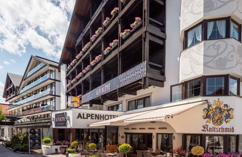 Seefeld Pedestrian Zone Casa | Royal Love Suite - Alpenhotel ... enamórate