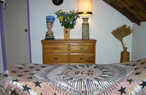 Geyserville Casa | Royal Nesu Retreat House