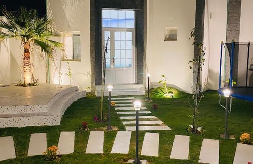Al Khobar Chalet De Esquí | Royal Oasis Resort
