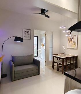 Basak Apartamento | Royal Ocean Crest Mactan