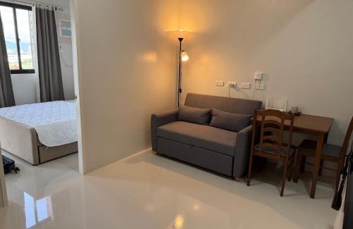 Basak Apartamento | Royal Ocean Crest Mactan