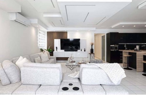 Bayamon Casa | Royal Palm Haüs Near Beaches