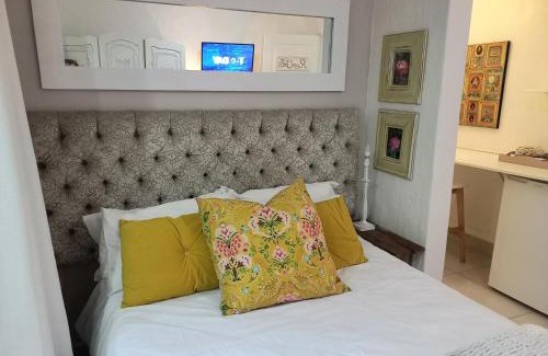 Umhlali Beach Casa | Royal Palm Suite, Villa Roc Guesthouse, Salt Rock Ballito, Solar Power
