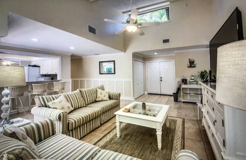 Pelican Casa | Royal Palms Getaway - Heated Pool, Excellent Location!