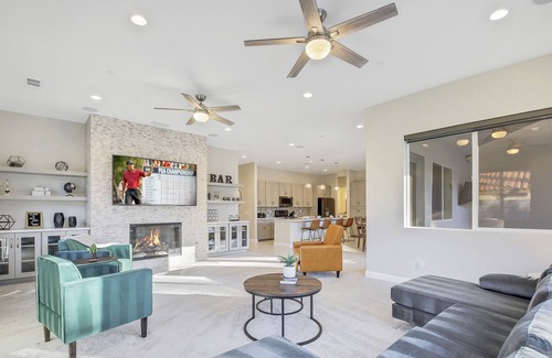 Desert Club Estates Casa | Royal Palms: Pool, Spa, PingPong, Fire Pit, Games!