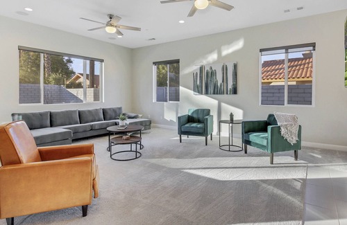 Desert Club Estates Casa | Royal Palms: Pool, Spa, PingPong, Fire Pit, Games!