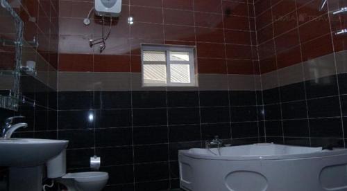 Asaba Cabina | Royal Park Hotel Suite - Standard