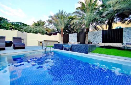 Jumeirah Park Villa | Royal private pool, Lux 7-bedroom villa on Marina