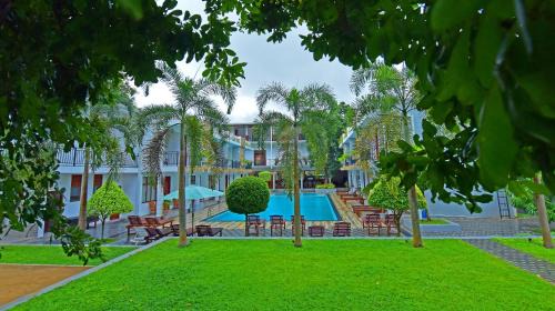 Embilipitiya Hotel | Royal Reach Udawalawe