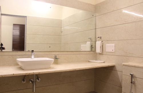 Sushant Lok Hotel | Royal Residence Iffco Chowk