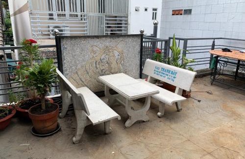 Binh Thanh Cama Y Desayuno | Royal Room with airy & spacious balcony