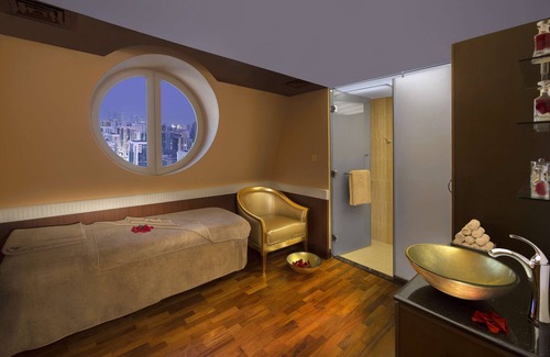 Al Danah Hotel | Royal Rose Abu Dhabi, a Curio by Hilton Affiliated Hotel