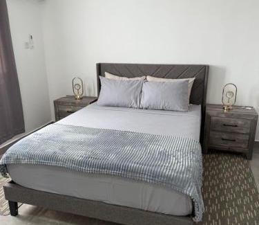 Eden Gardens Apartamento | Royal's Kingston Suite 2