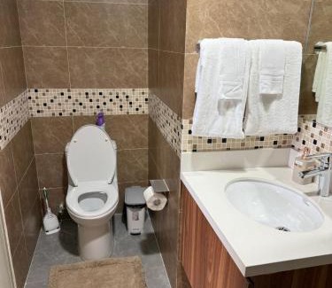 Eden Gardens Apartamento | Royal's Kingston Suite
