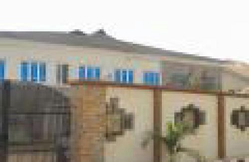 Ibadan Cabina | Royal Signature Suites and Apartments