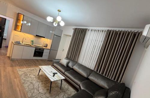 Elbasan Apartamento | Royal Stay Apartment 1 min walk of city centre