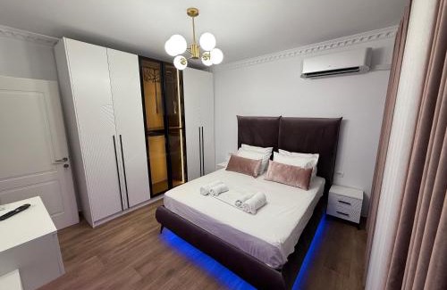 Elbasan Apartamento | Royal Stay Apartment 1 min walk of city centre