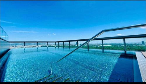 Erdberg Apartamento | Royal Swan Skyline, Wien