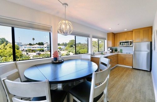 Rio del Mar Condominio | Royal Villa - Ocean View - Heated 80° Pools - SEASCAPE'S BEST 1 BEDROOM - 3 BEDS - End Unit
