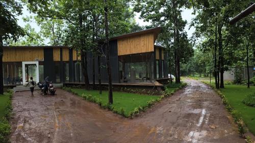 Jhargram Cabina | Royal Villa Resort