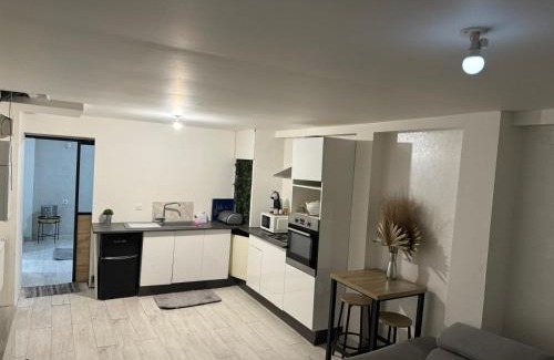 Livry-Gargan Apartamento | Royale spa