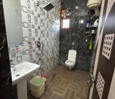 Begusarai Apartamento | ROYALS By TETRI SADAN ALUXE STAY
