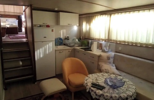 Ashkelon Alquiler De Eote | RoyalSeaSuite Huge Suite on the Water