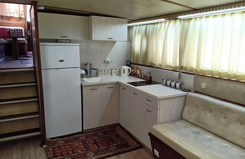 Ashkelon Alquiler De Eote | RoyalSeaSuite Huge Suite on the Water