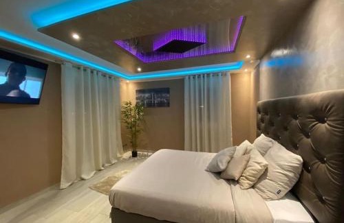 Hautepierre Apartamento | RoyalSpa appartement d'amour avec jacuzzi privatif