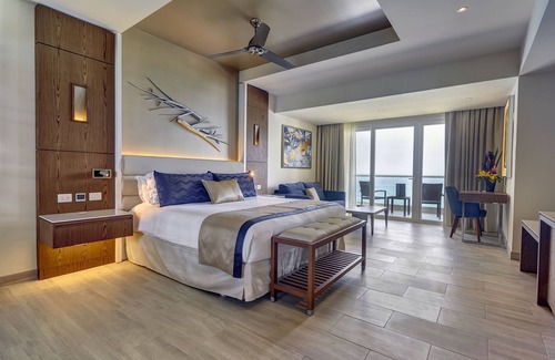 Punta Cancún Complejo | Royalton CHIC Cancun, An Autograph Collection All-Inclusive Resort - Adults Only