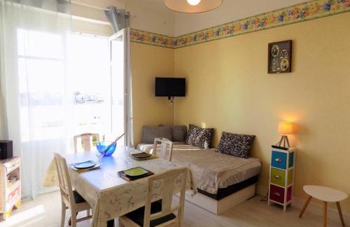 Pontaillac Apartamento | Royan PONTAILLAC - STUDIO PLEINE VUE MER - Ideal PETIT BUDGET