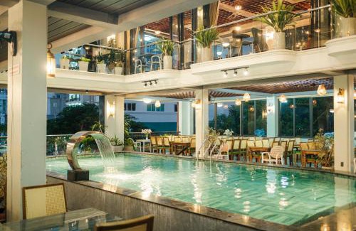 Cat Hai Hotel | Roza Luxury Hotel Cat Ba - Pool & Rooftop