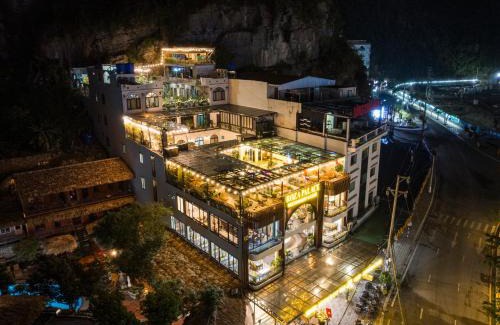 Cat Hai Hotel | Roza Luxury Hotel Cat Ba - Pool & Rooftop