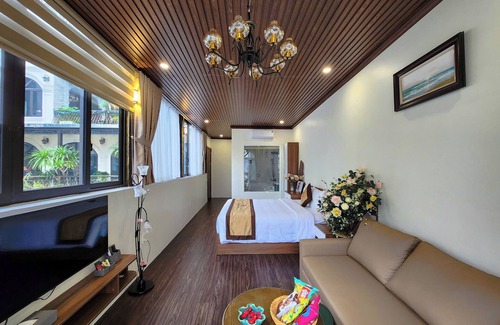 Cat Hai Hotel | Roza Palace
